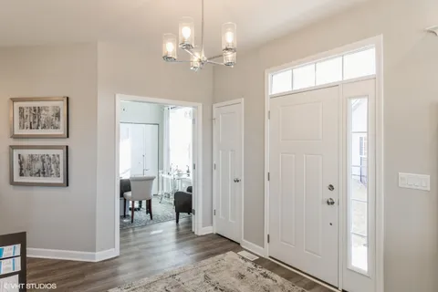 $404,503 | 572 Madison Lane, Elgin, IL 60123