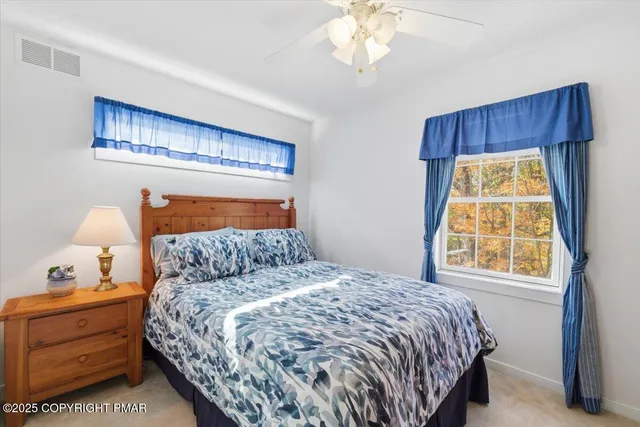 $549,000 | 702 Fawn Circle, Canadensis, PA 18325