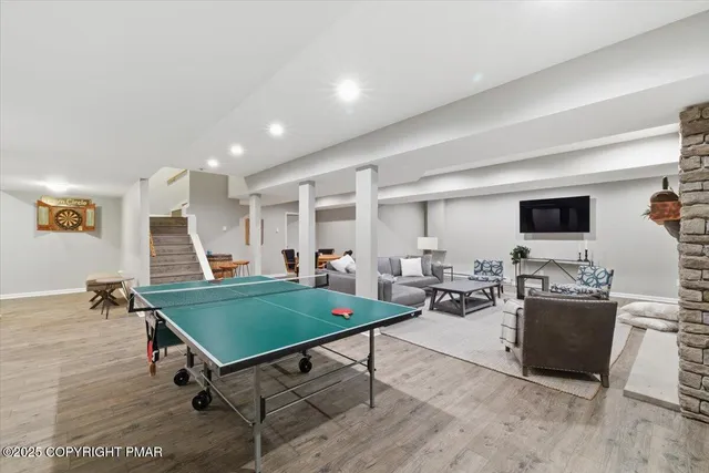 $549,000 | 702 Fawn Circle, Canadensis, PA 18325