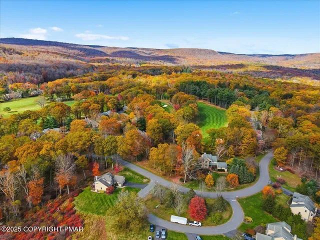 $549,000 | 702 Fawn Circle, Canadensis, PA 18325