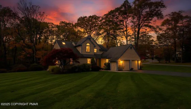 $549,000 | 702 Fawn Circle, Canadensis, PA 18325