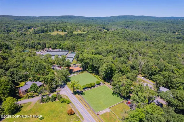 $549,000 | 702 Fawn Circle, Canadensis, PA 18325