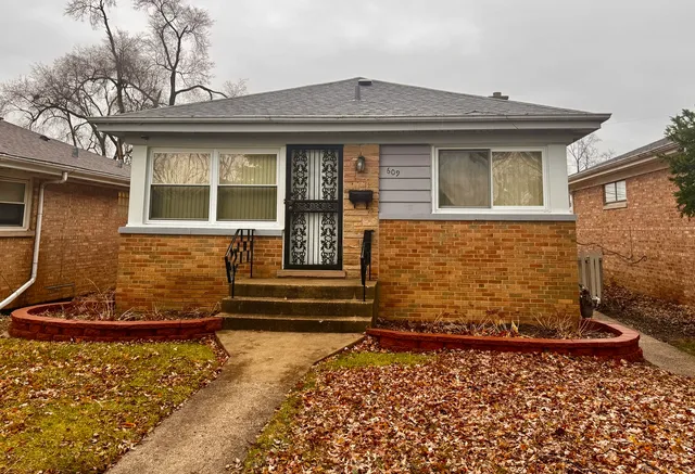 $247,000 | 609 Linden Avenue, Bellwood, IL 60104