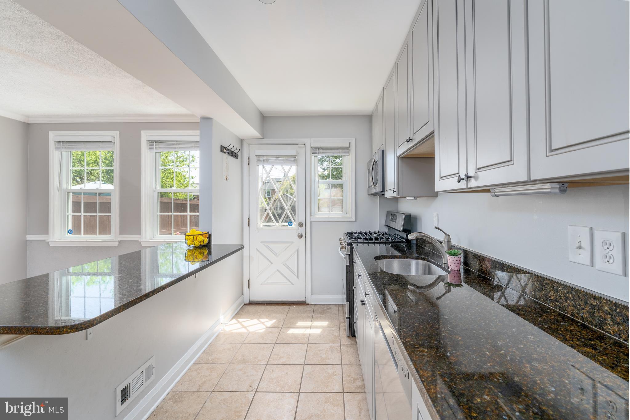 8321 Byington Road Towson, MD 21286 - Photo 11 of 27