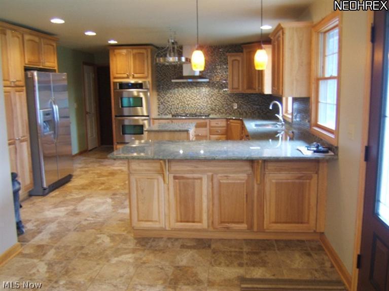 3199 Greenleaf Road Akron, OH 44312 - Photo 7 of 17
