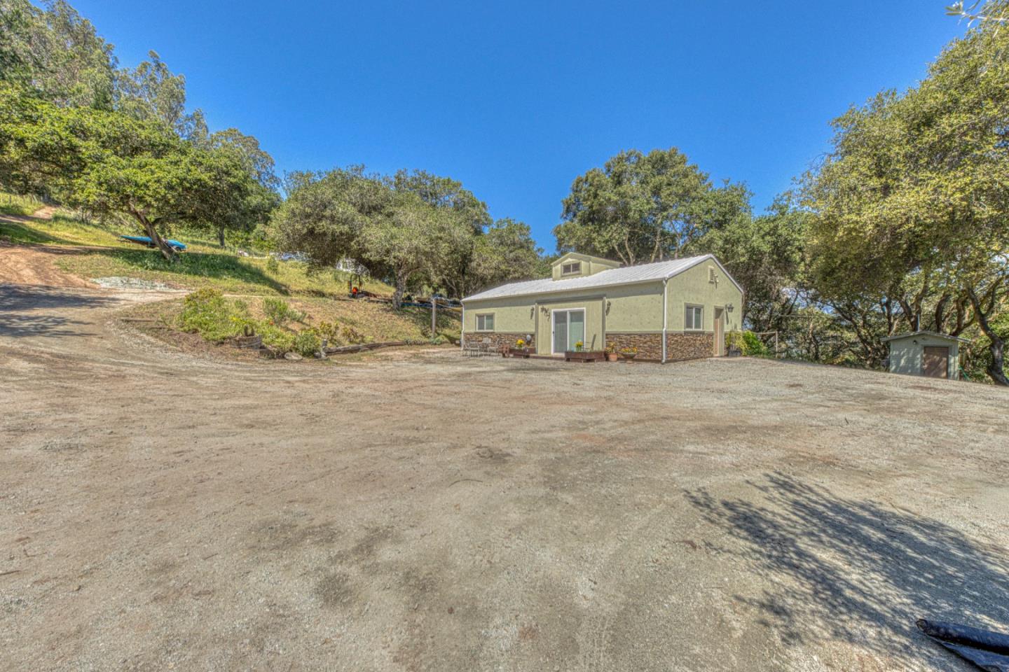 415 Carpenteria Road Aromas, CA 95004 - Photo 3 of 34