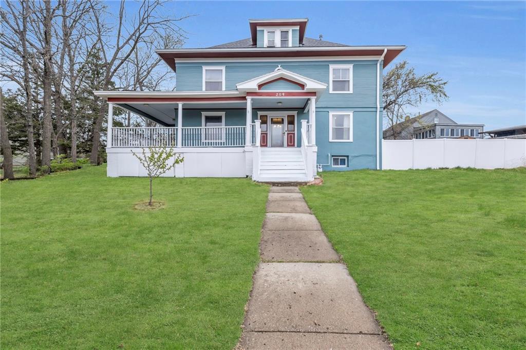209 West Front Street Bonner Springs, KS 66012 - Photo 1 of 1