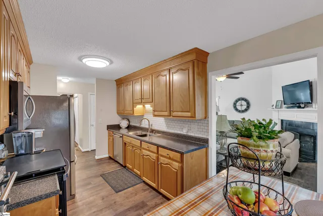 $419,900 | 4 Brooke Lee Circle, Taylors, SC 29687