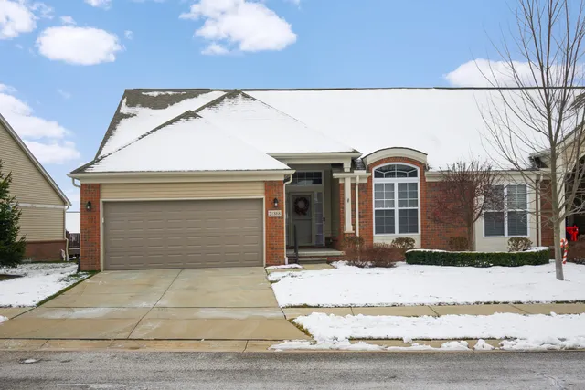 $435,000 | 21868 Kensett Drive, Macomb, MI 48042