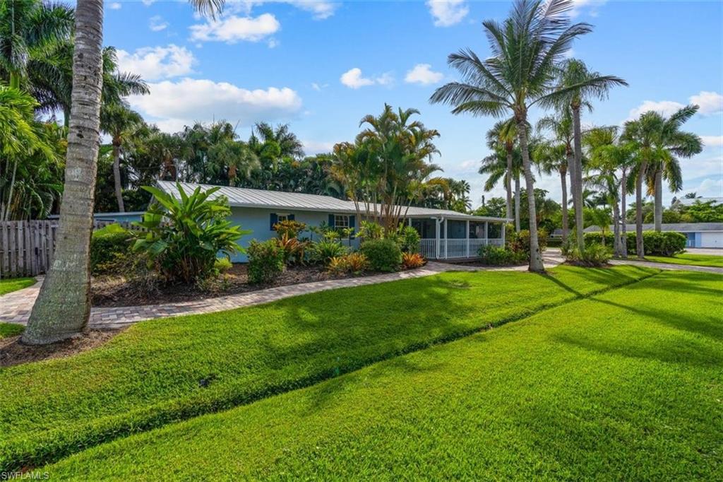 2120 Harbor Road Naples, FL 34104 - Photo 2 of 28 Gallery Image 2