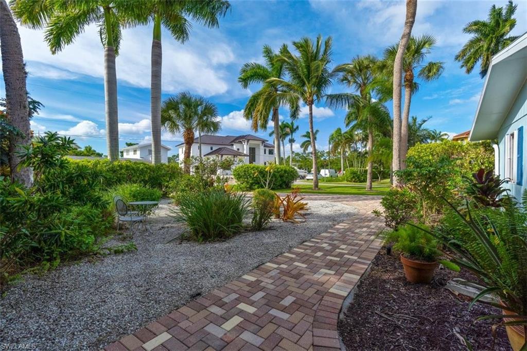 2120 Harbor Road Naples, FL 34104 - Photo 24 of 28 Gallery Image 24