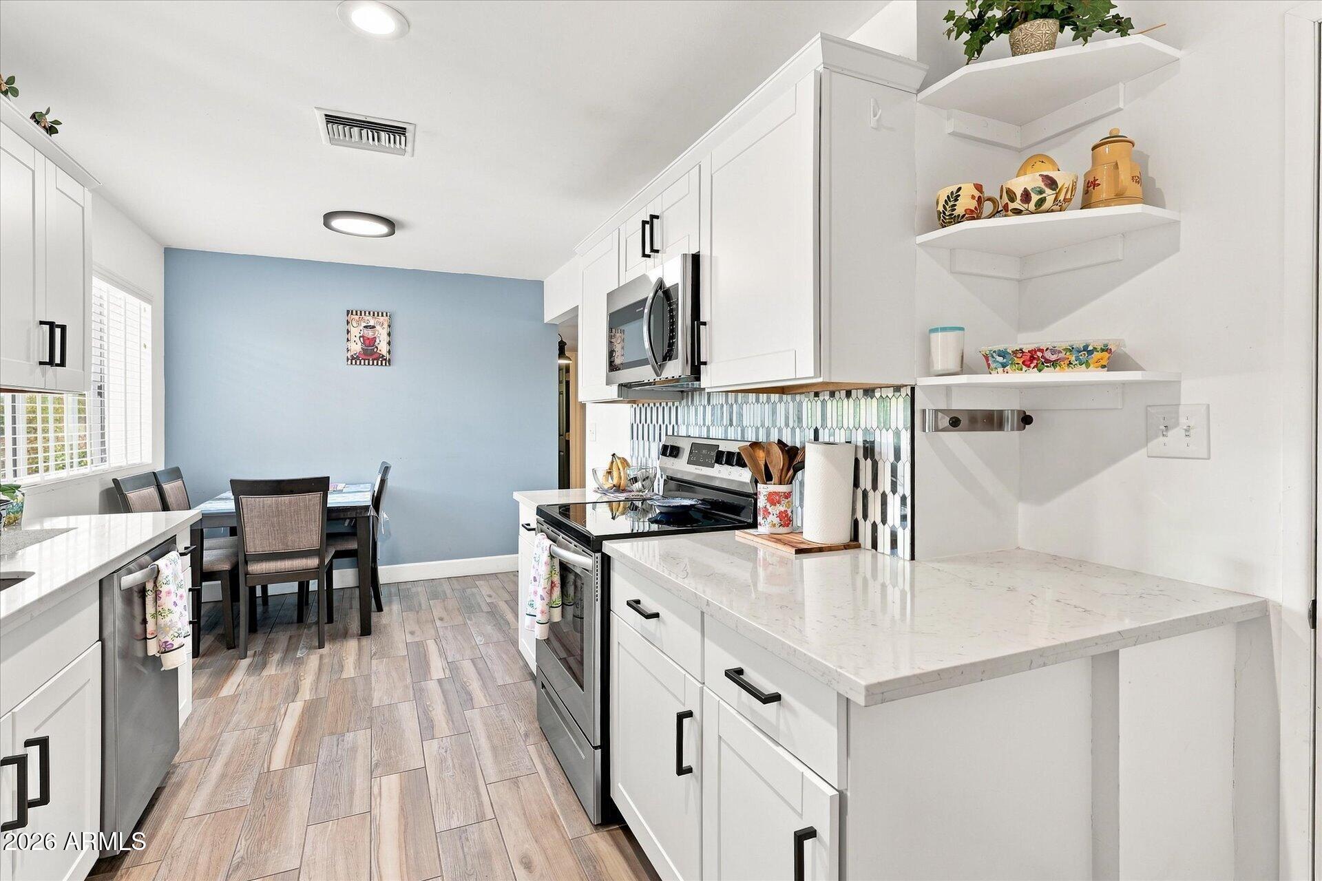 5218 Covina Road Mesa, AZ 85205 - Photo 15 of 27 15-Kitchen