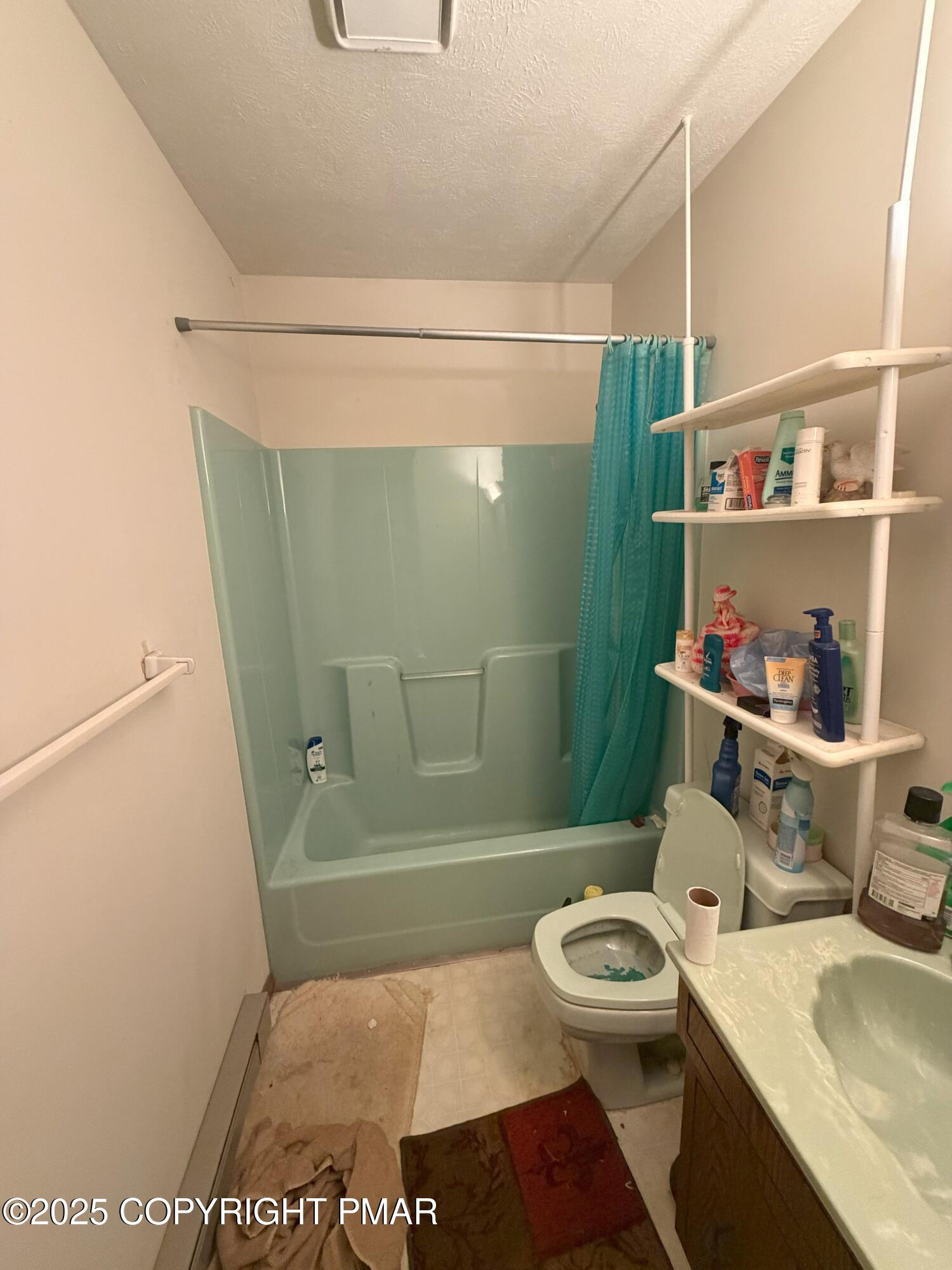 1018 Valley Road Newfoundland, PA 18445 - Photo 18 of 22 1018ValleyDr19