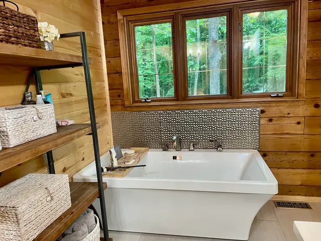 $799,900 | 5502 South County Road 625 West, Reelsville, IN 46171