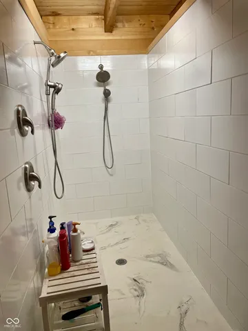 $799,900 | 5502 South County Road 625 West, Reelsville, IN 46171