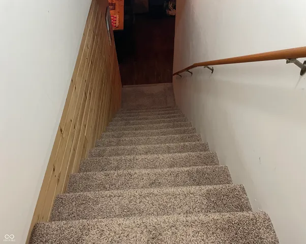 $799,900 | 5502 South County Road 625 West, Reelsville, IN 46171