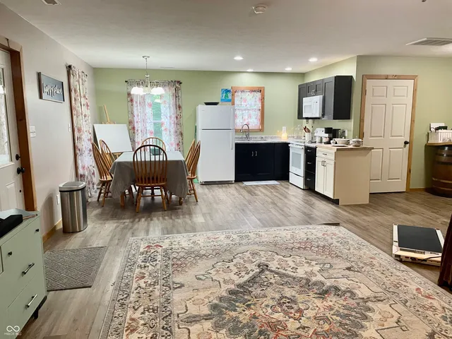 $799,900 | 5502 South County Road 625 West, Reelsville, IN 46171