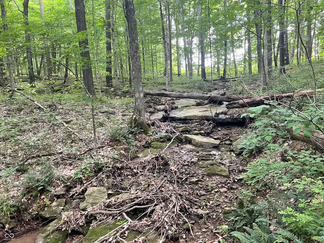 $799,900 | 5502 South County Road 625 West, Reelsville, IN 46171