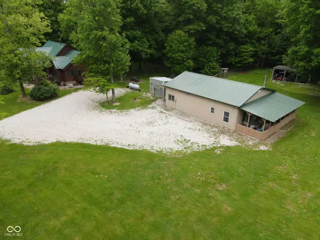 $799,900 | 5502 South County Road 625 West, Reelsville, IN 46171