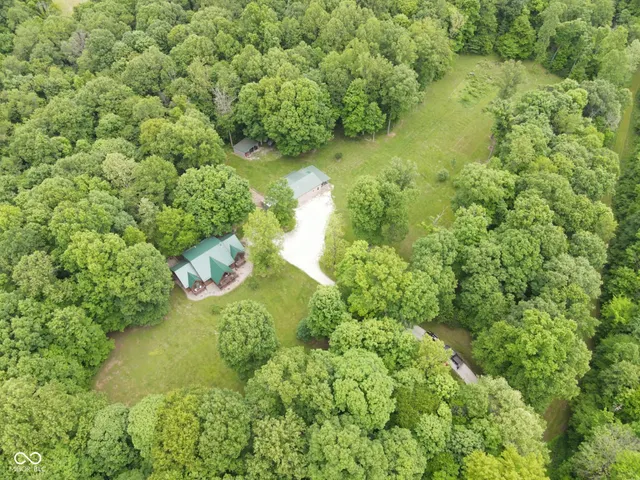 $799,900 | 5502 South County Road 625 West, Reelsville, IN 46171