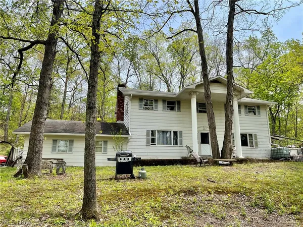 $199,000 | 58970 Vocational Road, Byesville, OH 43723