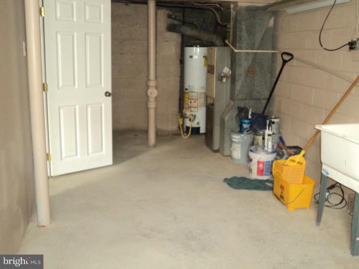 1123 Plane Road Philadelphia, PA 19115 - Photo 16 of 24 Laundry Room