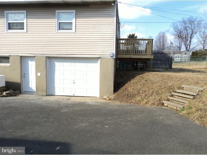 1123 Plane Road Philadelphia, PA 19115 - Photo 3 of 24 Exterior Side