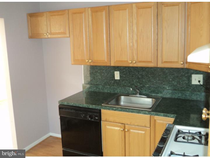 1123 Plane Road Philadelphia, PA 19115 - Photo 10 of 24 Kitchen