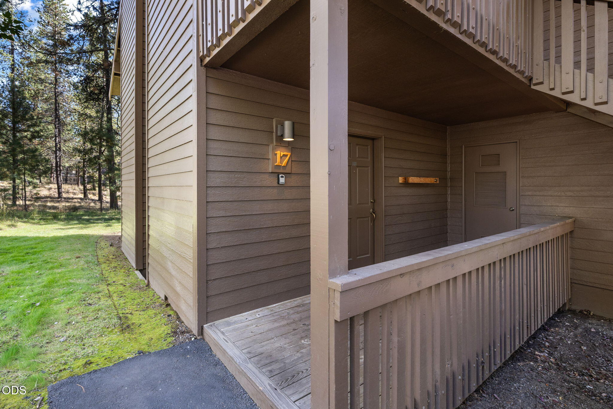 57340 Beaver Ridge Loop, Unit 17 Sunriver, OR 97707 - Photo 4 of 26 Gallery Image 4