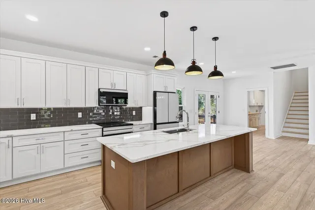 $595,000 | 355 South Middleton Drive Northwest, Calabash, NC 28467