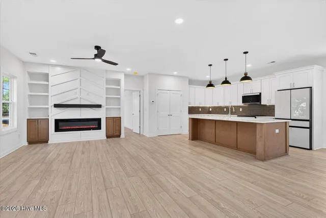 $595,000 | 355 South Middleton Drive Northwest, Calabash, NC 28467