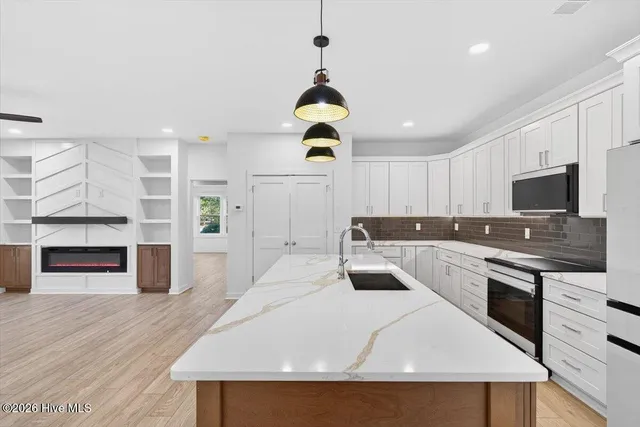 $595,000 | 355 South Middleton Drive Northwest, Calabash, NC 28467