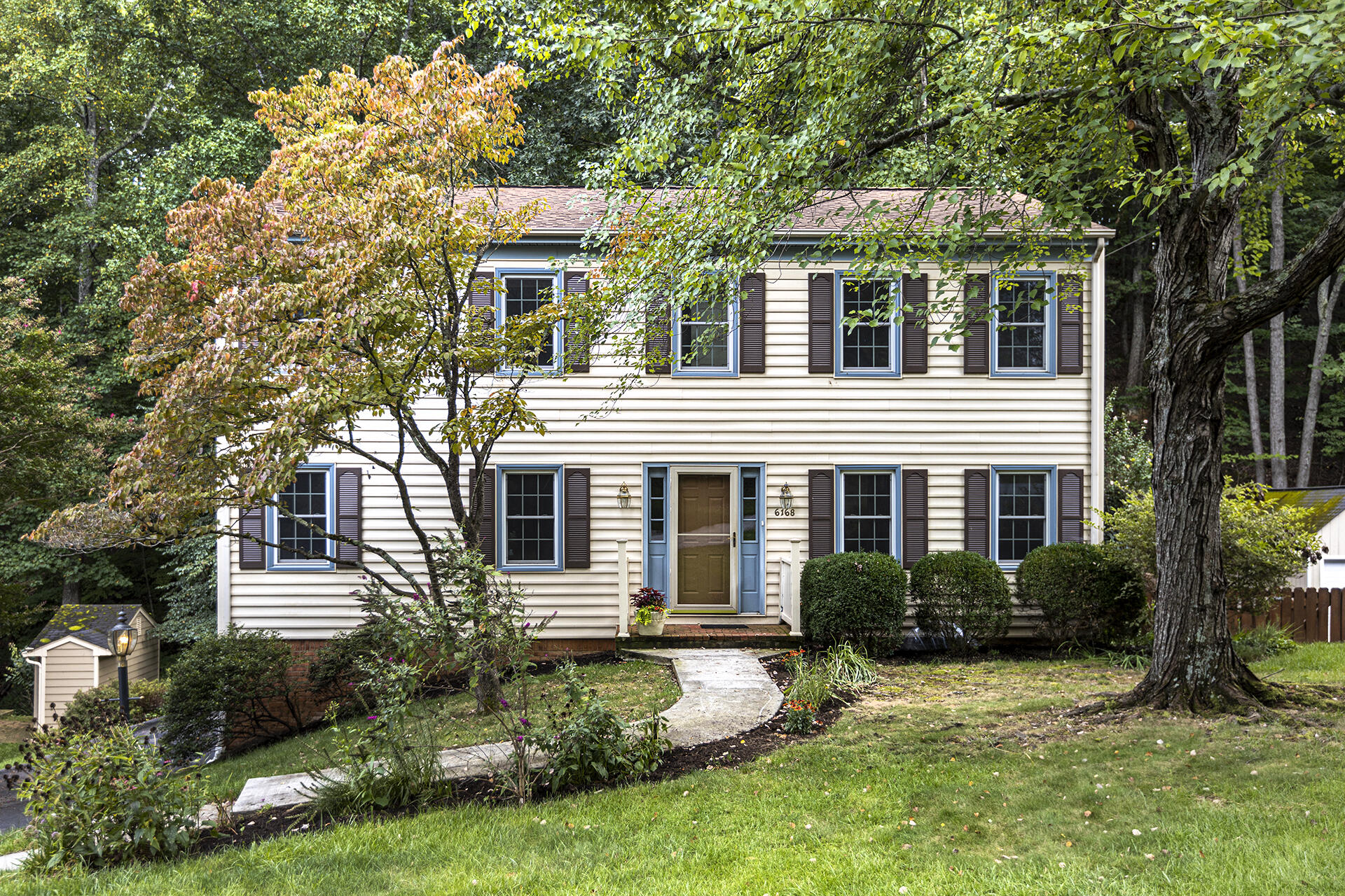 6168 Burnham Road Roanoke, VA 24018 - Photo 1 of 40 2W6A9692