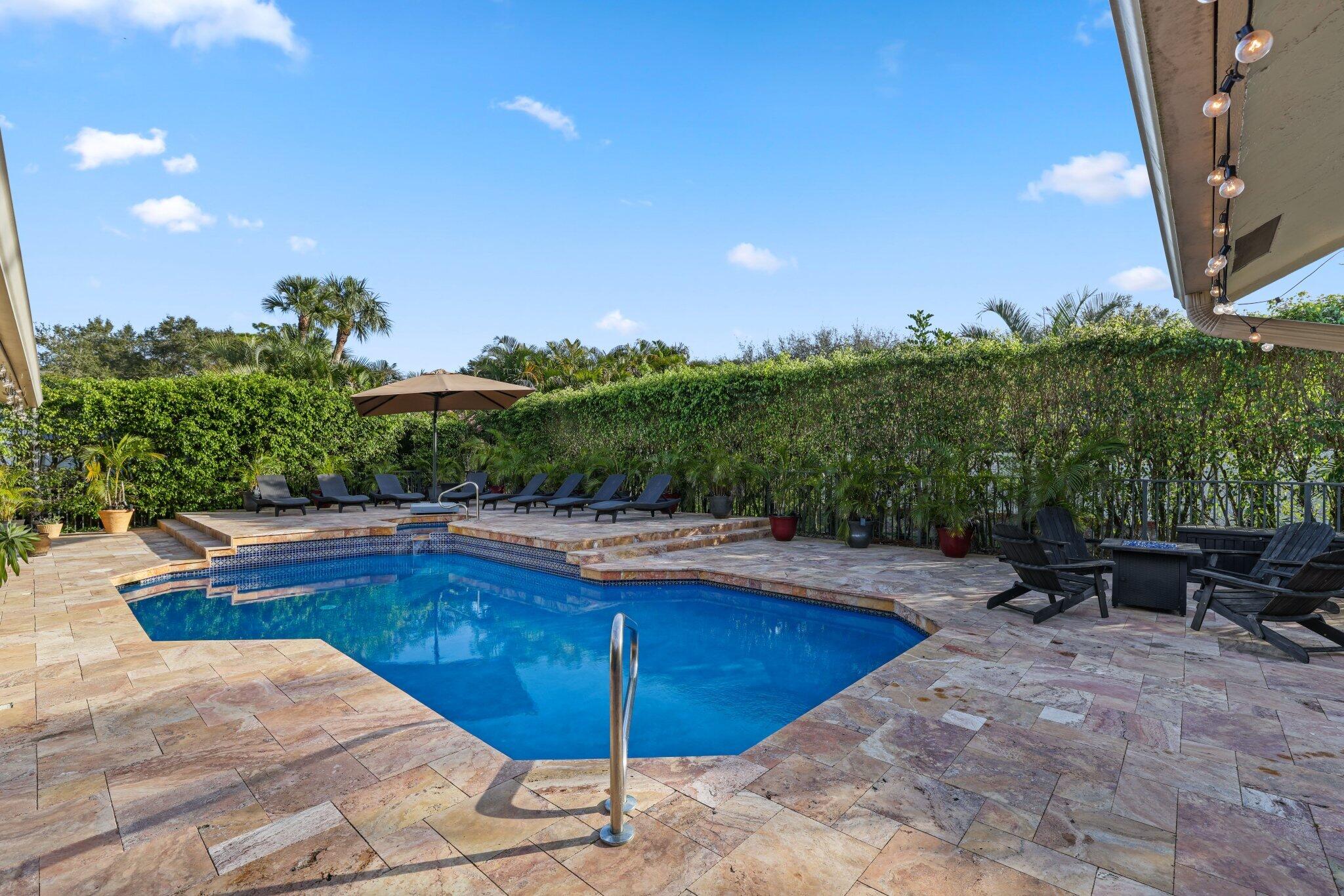 2225 Rabbit Hollowe Circle Delray Beach, FL 33445 - Photo 35 of 65 Pool