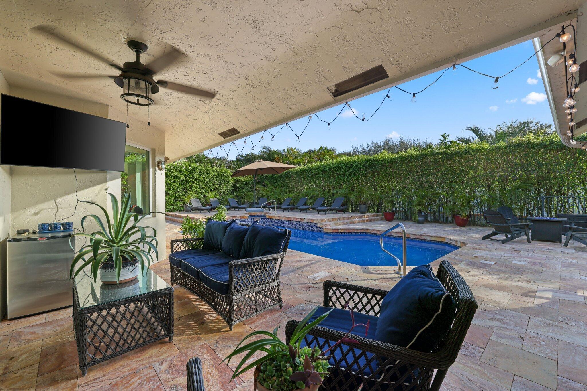 2225 Rabbit Hollowe Circle Delray Beach, FL 33445 - Photo 42 of 65 Covered Lanai 1