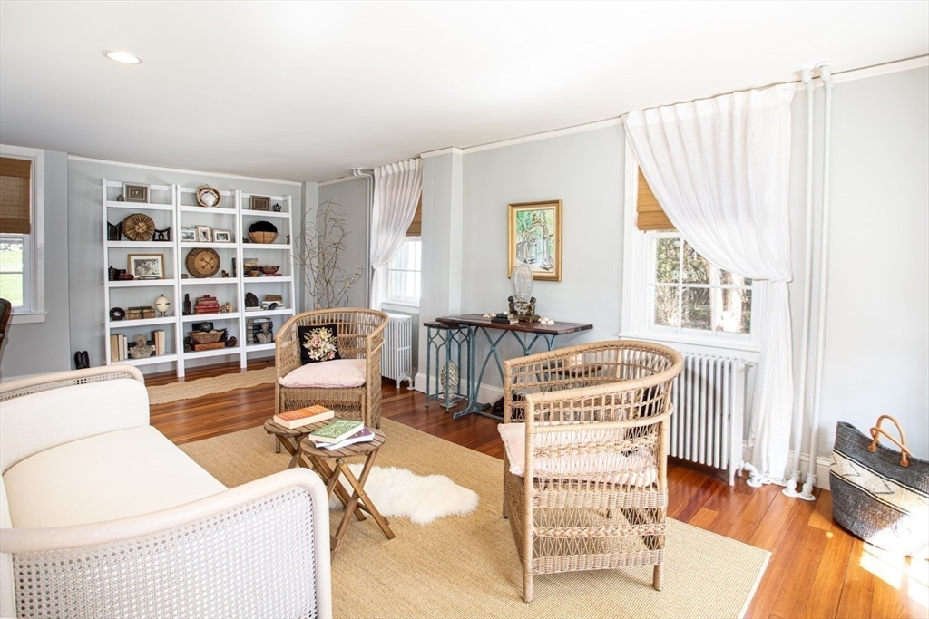 41 Drift Road Westport, MA 02790 - Photo 18 of 38