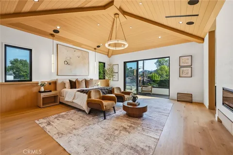 $4,695,000 | 16252 Addison Street, Encino, CA 91436