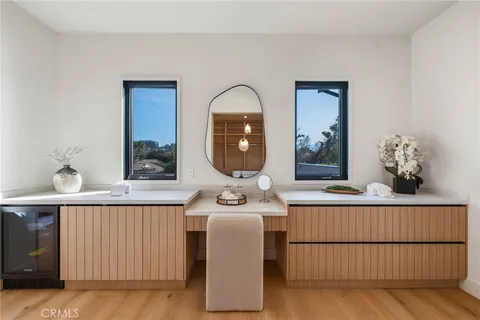 $4,695,000 | 16252 Addison Street, Encino, CA 91436