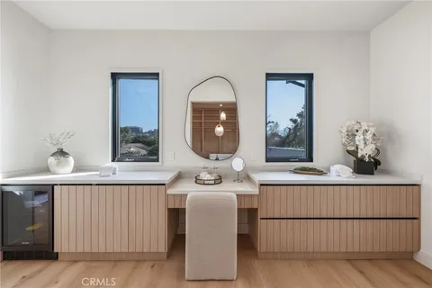 $4,695,000 | 16252 Addison Street, Encino, CA 91436