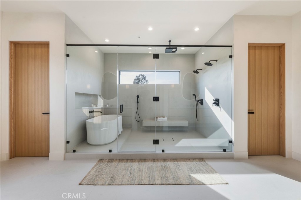 16252 Addison Street Encino, CA 91436 - Photo 17 of 36