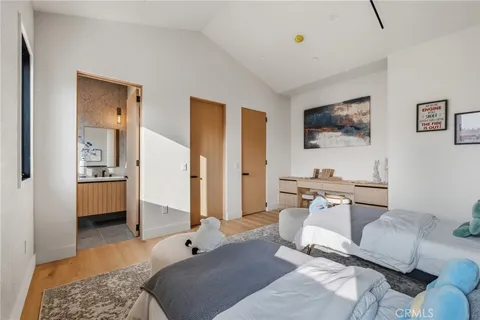 $4,695,000 | 16252 Addison Street, Encino, CA 91436