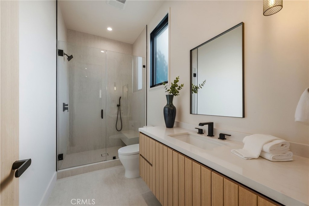 16252 Addison Street Encino, CA 91436 - Photo 25 of 36