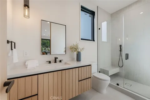 $4,695,000 | 16252 Addison Street, Encino, CA 91436