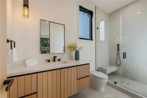 $4,695,000 | 16252 Addison Street, Encino, CA 91436