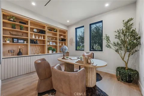 $4,695,000 | 16252 Addison Street, Encino, CA 91436