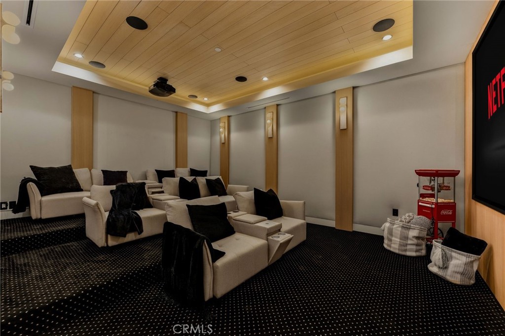 16252 Addison Street Encino, CA 91436 - Photo 10 of 36