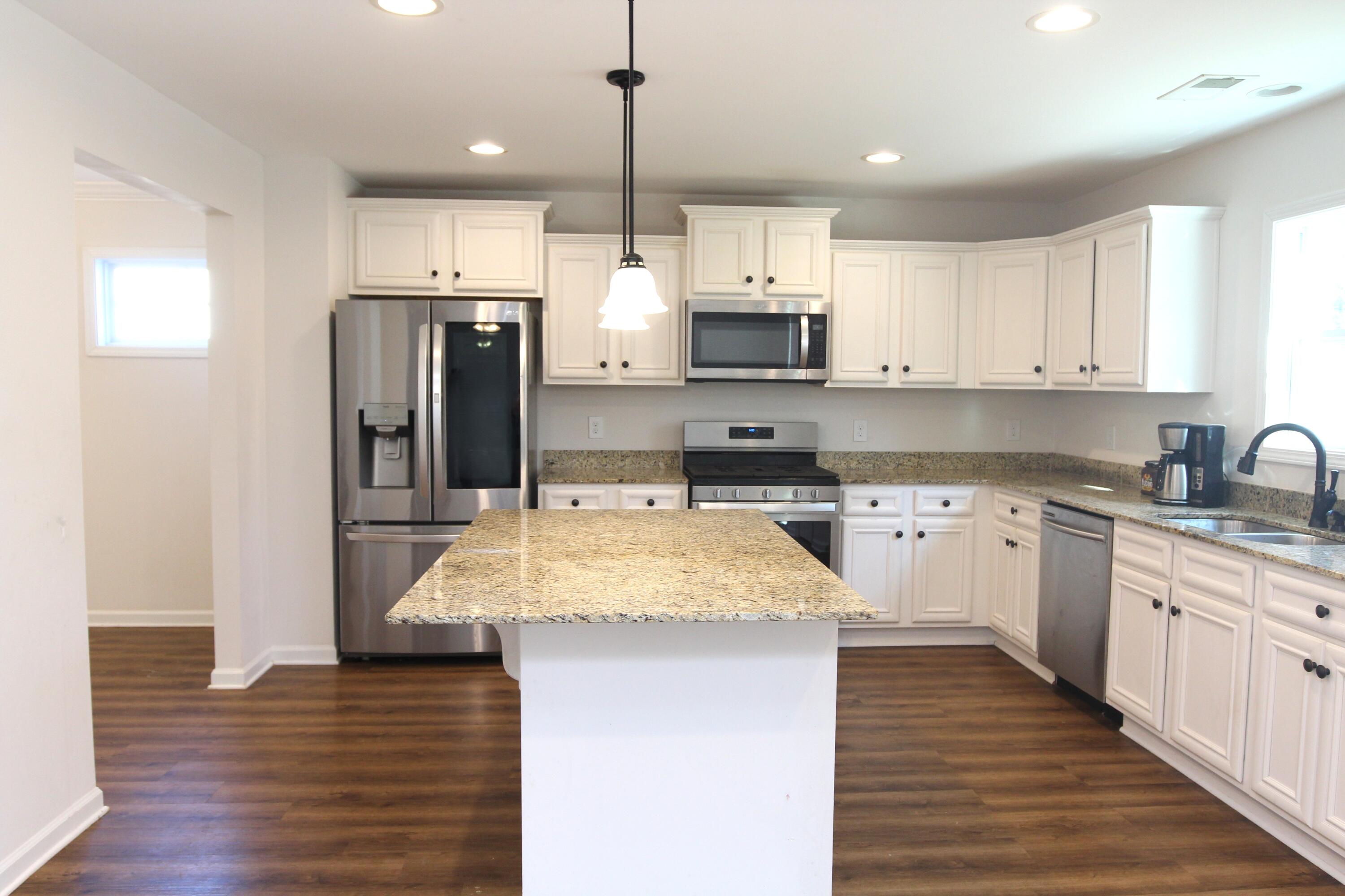 155 Whitetail Circle Sumter, SC 29154 - Photo 22 of 81 kitchen