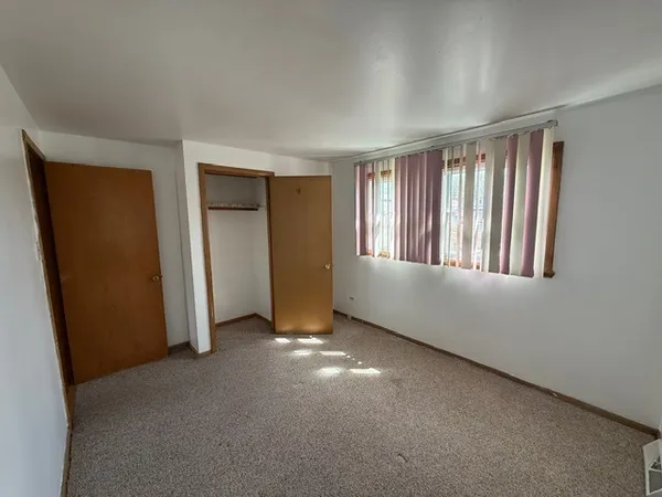 $1,950 | 8037 South Wentworth Avenue, Chicago, IL 60620