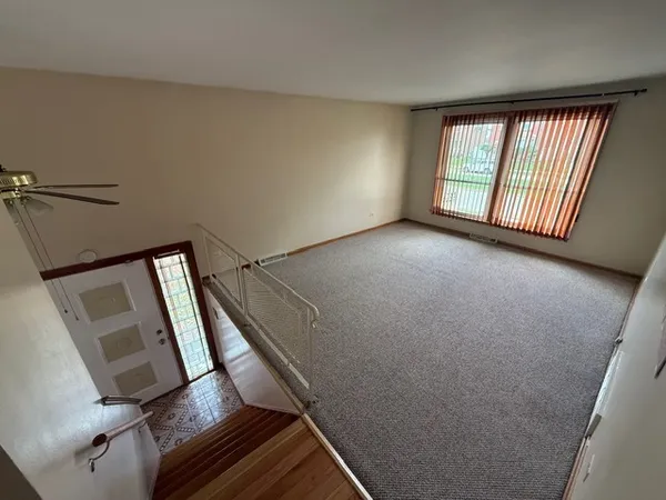 $1,950 | 8037 South Wentworth Avenue, Chicago, IL 60620