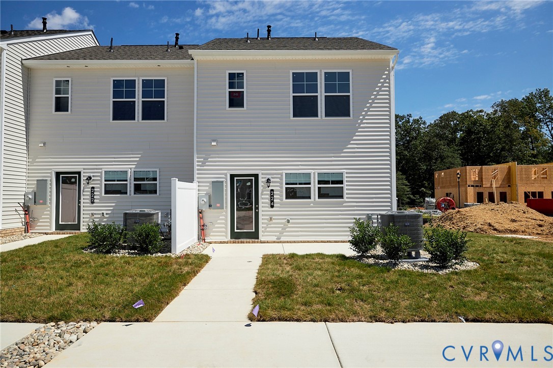 240 Greenpark Road Sandston, VA 23150 - Photo 7 of 41